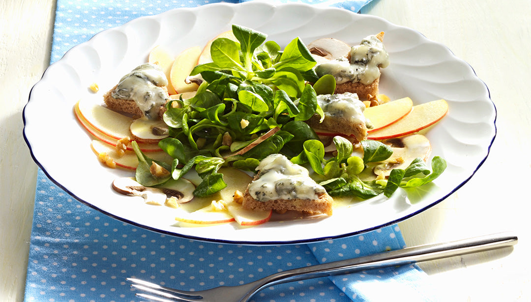 Rezept für leckeren Feldsalat mit Käsecroûtons – Reader's Digest Rezept für leckeren Feldsalat mit Käsecroûtons – Reader's Digest