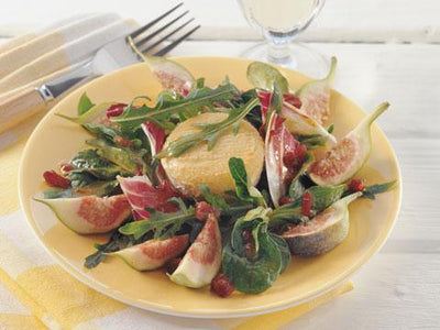 Rucolasalat mit Cranberries und Ziegenkäse