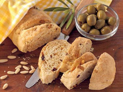 Tomaten-Oliven-Baguettes