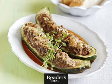 Gefüllte Zucchini mit Mandel-Hack