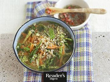 Gemüsetopf mit Grünkern und Tomaten-Vinaigrette