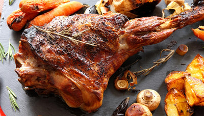 Weihnachtlich-festlich: Menü mit zarter Lammkeule und fruchtiger Orangencreme