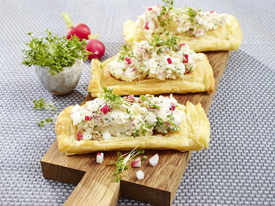 Knusprige Teilchen mit Käsecreme