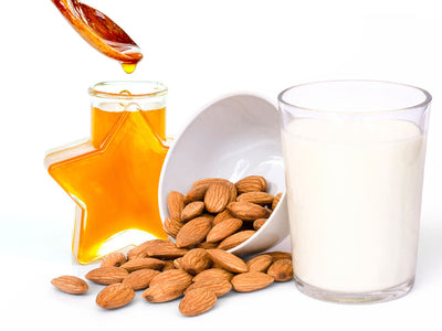 Wärmende Honig-Mandel-Milch