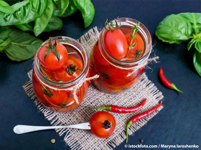 Kirschtomaten mit Basilikum