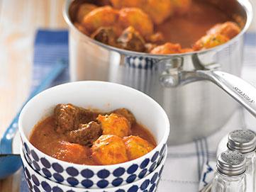 Suppe mit Kräuterklößchen