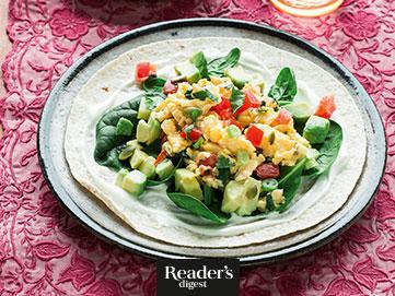 Tortilla mit Rührei und Spinat
