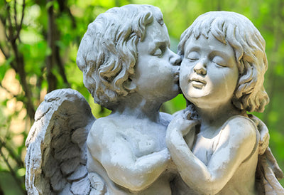 Von Engeln begleitet - Buch und Postkarten-Set