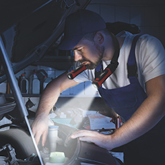 Halslampe mit abnehmbaren Magnetleuchten