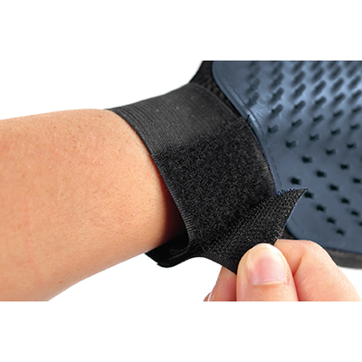 Fellpflege-Set (Handschuh & Staubsauger)