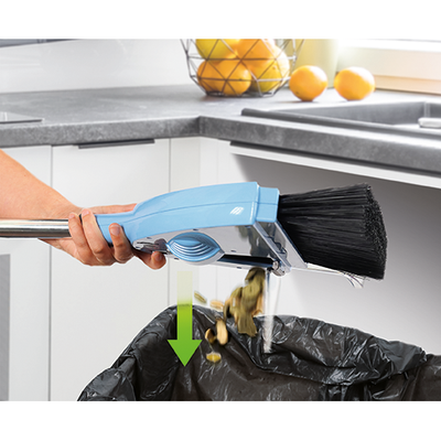 2 in 1 Besen mit Saugfunktion